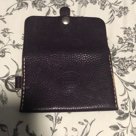 Roots passport holder - Picture 3 of 4